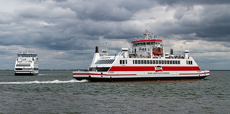 The double-ended ferries “Schleswig-Holstein“ and “Uthlande“ at the ferry terminal in Wyk auf Föhr