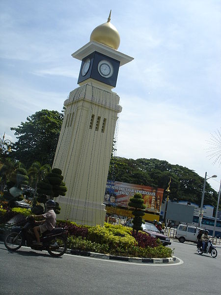 File:KualaKangsarClockTower.JPG