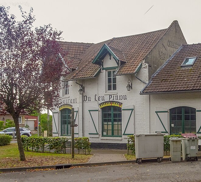 File:La Neuville.- Restaurant du leu pindu.jpg