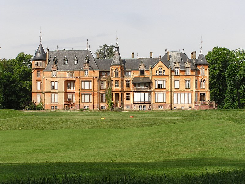 File:Le domaine de Hombourg - panoramio.jpg