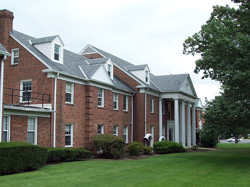 File:Leland Hospital Sept 09.JPG