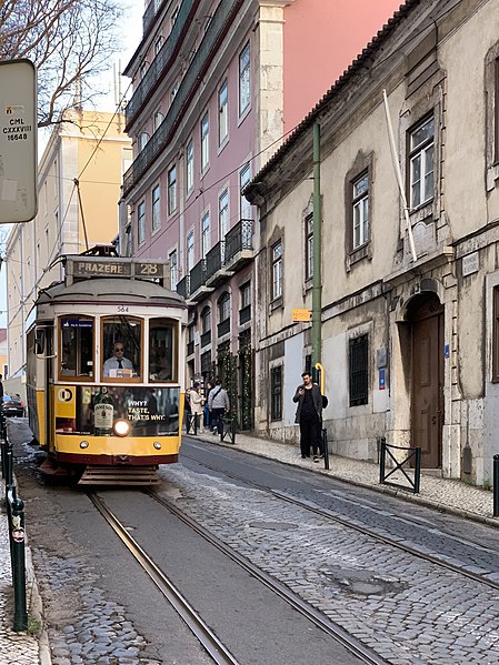 File:Lisbon (49420572432).jpg