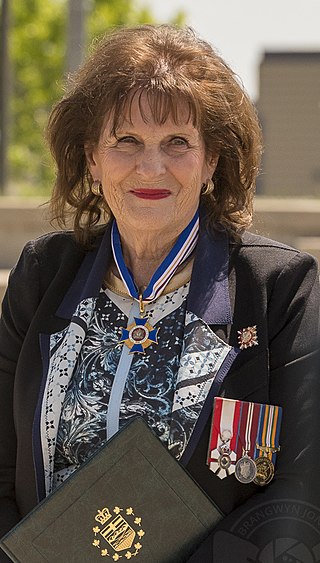 <span class="mw-page-title-main">Lois Mitchell</span> Canadian politician