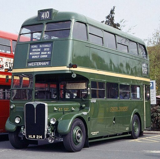 London Transport bus RT227 (HLW 214), 1991 Barking bus rally