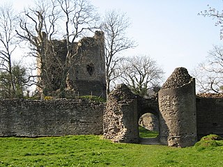 <span class="mw-page-title-main">Longtown Castle</span> Norman fortification in Longtown, England
