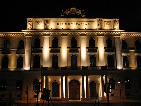 Münze Österreich Gebäude bei Nacht