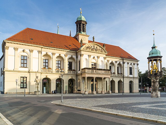 Image: MD Altstadt Alter Markt 6 Rathaus 01 Cropped