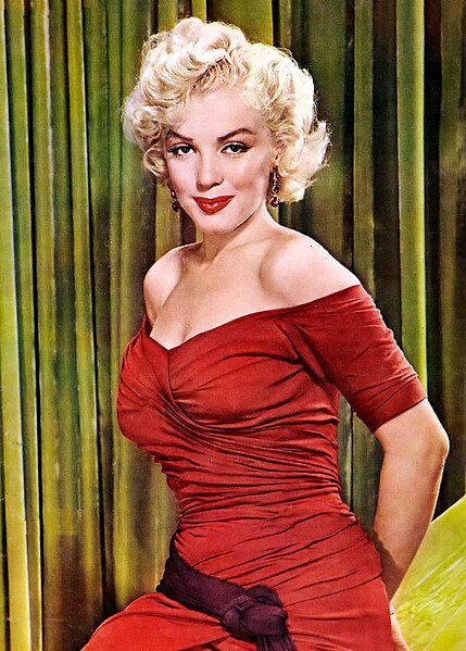File:Marilyn Monroe in 1952.jpg