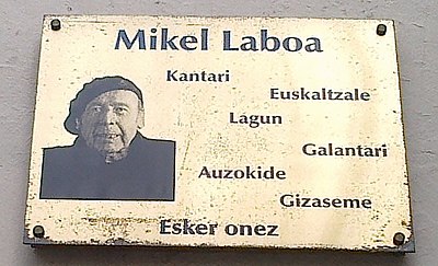 Mikel Laboaren omenezko plaka, Antigua (Donostia).jpg