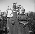 Milner Ana (mati) in Grden Pepa (hči), Dob 1950.jpg