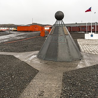 The monument in 2014 Monument to the Antarctic Treaty.jpg