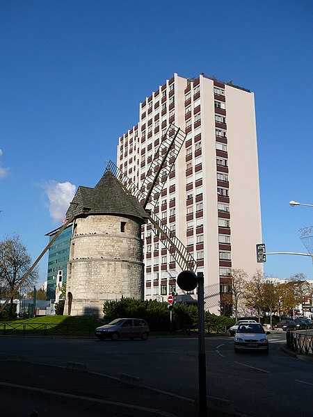 File:Moulin d'Ivry.jpg