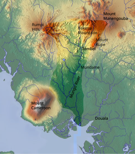 Mungo River valley. The river and then the mountain line formed the boundary between the former British and French colonies. Mungo valley, Cameroon.svg