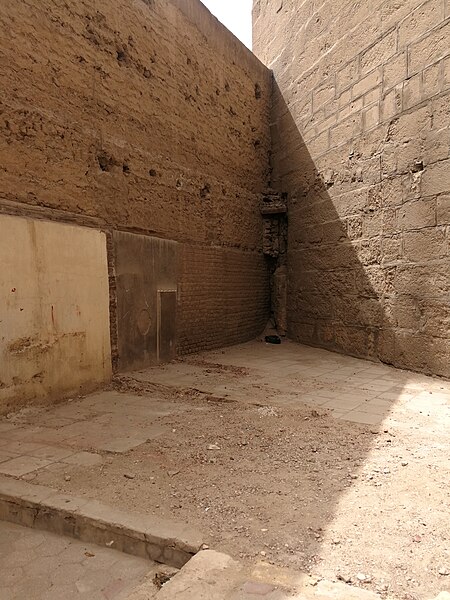 File:Near al-Naser Qalawon Mosque4.jpg