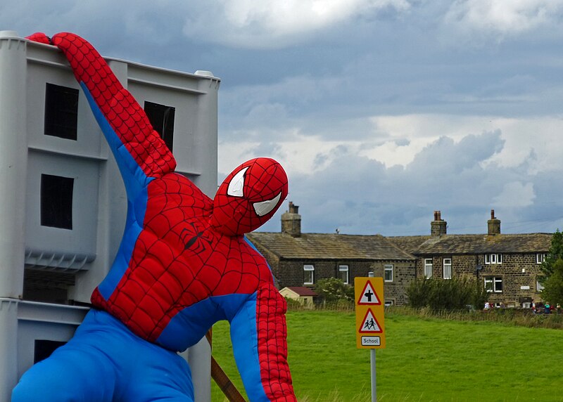 File:Norland Scarecrow Festival 2013 01.jpg