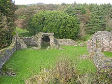 The remains of Toward Castle Old Castle Toward.jpg