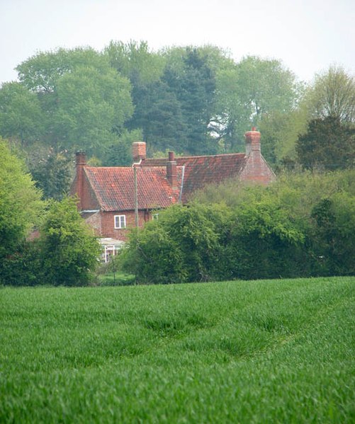 File:Old Hall Farm - the farmhouse - geograph.org.uk - 1276083.jpg