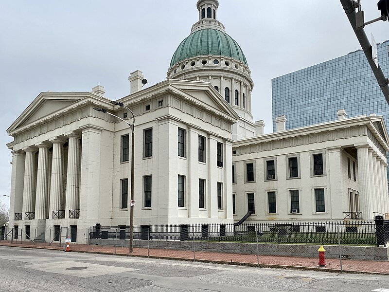 File:Old St. Louis County Courthouse, Gateway Arch National Park, St. Louis, MO - 53057102672.jpg