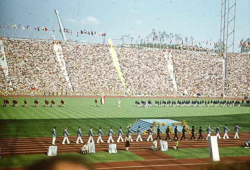 File:Olimpiai Stadion, az olimpia megnyitóünnepsége. Fortepan 73755.jpg