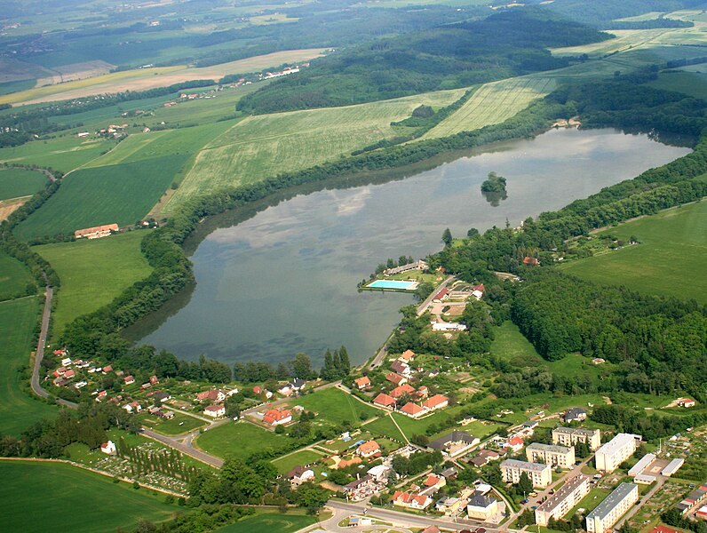 File:Opočno from air 6.jpg