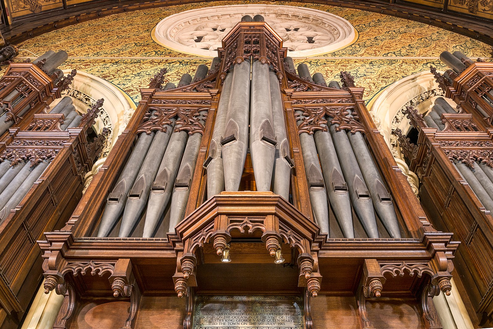 Rochdale Town Hall. Leeds Town Hall Organ. Sydney Town Hall Grand Organ.