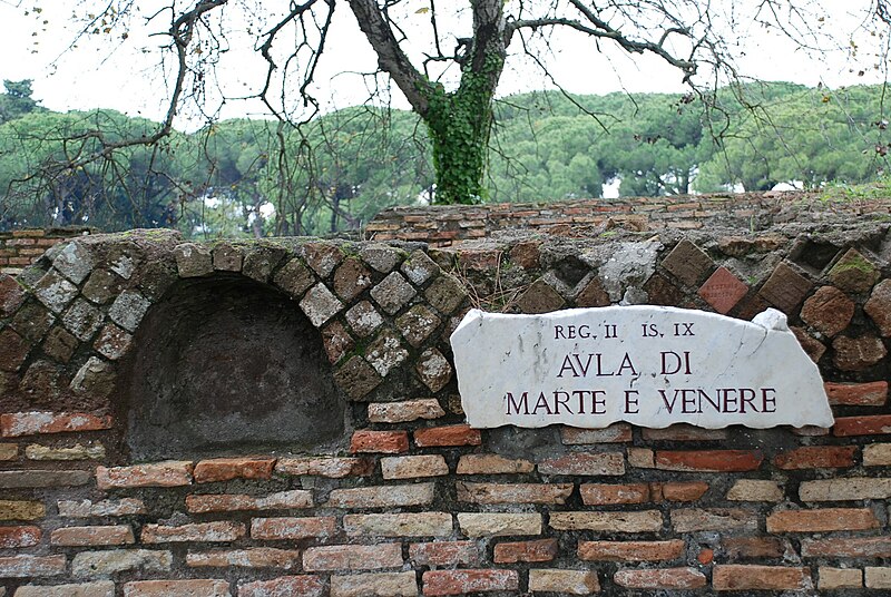 File:Ostia antica 114.JPG