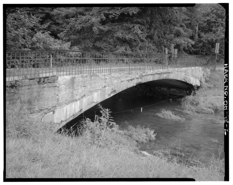 File:PERSPECTIVE VIEW OF BRIDGE FROM NORTHWEST - W. H. Pratt Bridge, Spanning tributary North Branch of Kokosing River on Township Road 369, Fredericktown, Knox County, OH HAER OHIO,42-FRED.V,1-2.tif