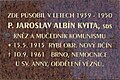 Pamětní deska na budově fary v Brně-Husovicích upomínající na Jaroslava Albína Kvitu