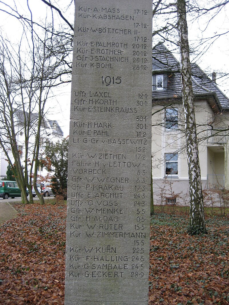 Pasewalk-Kürassier-Denkmal-Namensliste-Gefallene-1914-1915-IMG 6132 13.JPG