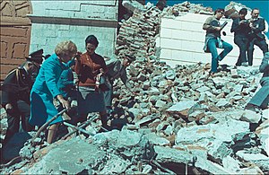 First Ladies Conseulo Vasco of Peru and Pat Nixon of U.S. at Yungay ruins Pat Nixon in Peru Consuelo Velasco 1970.jpg