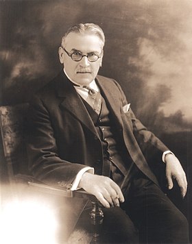 Portrait of Michael Idvorsky Pupin (1858-1935), Physicist (2551884992) (deriv).jpg