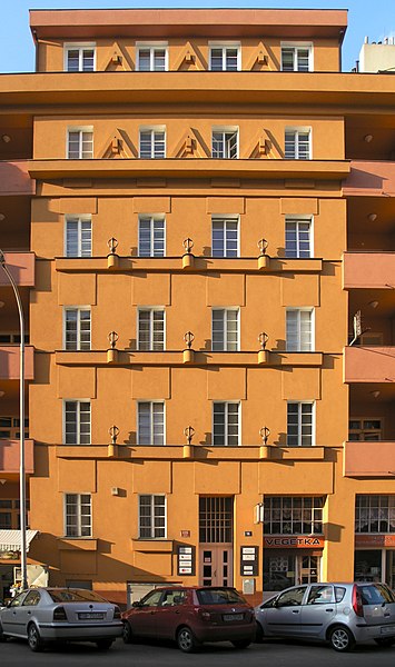 File:Praha, Dejvice - Kafkova 16.jpg