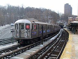 R62A 1 train at Dyckman