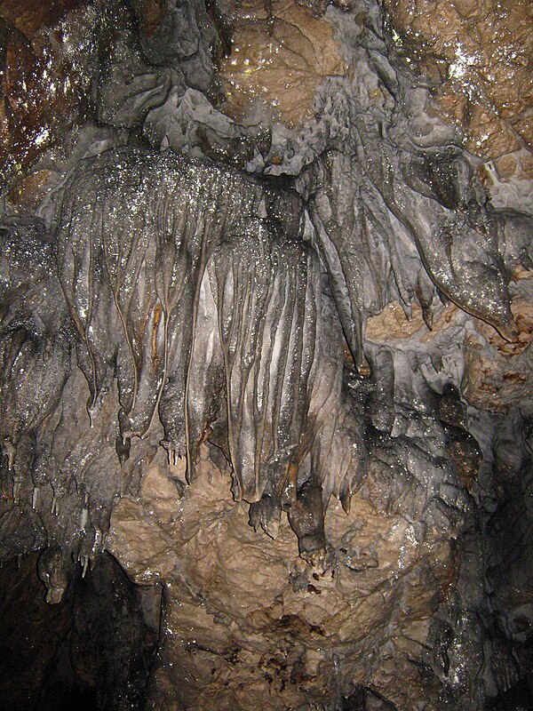 Rastusa Caves