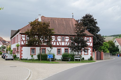 Retzstadt, Rathausplatz 2, 001