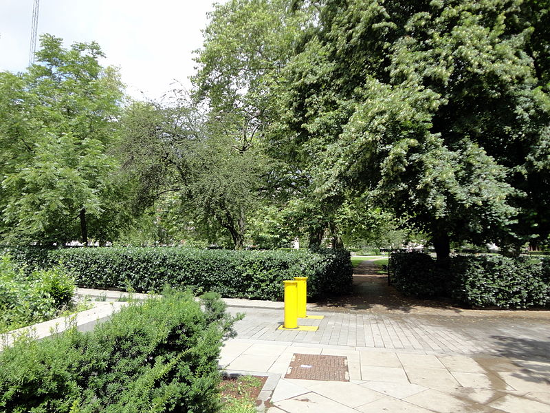 File:Roosevelt Monument 2 2012-07-08.jpg