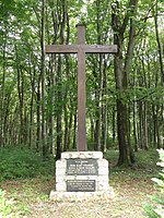 Saint-Rémy-la-Calonne (Maas) Gedenkkreuz Alain Fournier im Wald von Calonne.jpg