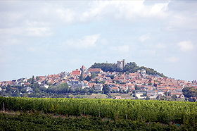 Château de Sancerre makalesinin açıklayıcı görüntüsü