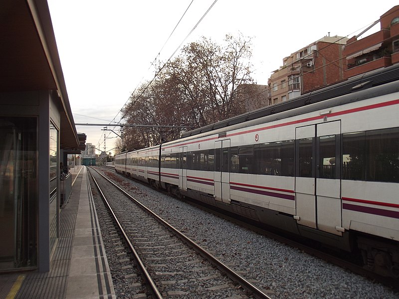 File:Sant Adrià de Besòs station I.jpg