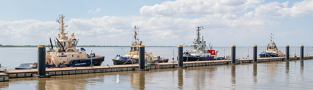 Tugboats Bremerhaven