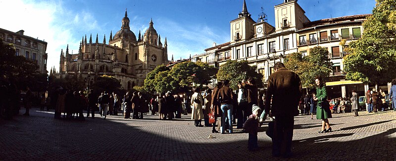 File:Segovia 1975 02.jpg