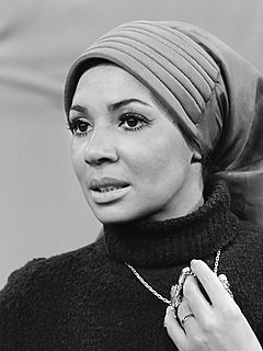 <span class="mw-page-title-main">Shirley Bassey</span> Welsh singer (born 1937)