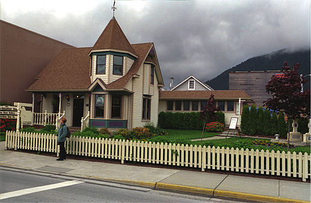 Hanlon-Osbakken House