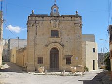 St Anne chapel Qrendi.jpg