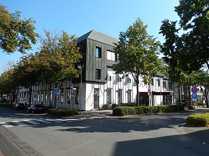 So kommt man zu Stadtsparkasse Bad Oeynhausen mit den Öffentlichen - Mehr zum Ort Hier