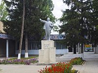 Statue of V. I. Lenin Grioriopol, Transnistria (16163136228).jpg