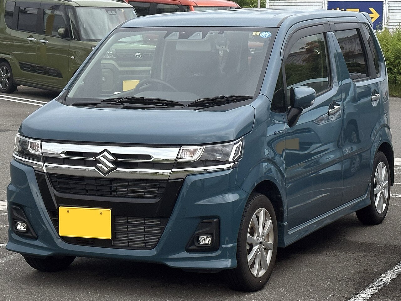 ファイル:Suzuki WAGON R Custom Z HYBRID ZX 2WD (5AA-MH95S-WZXB-A3 