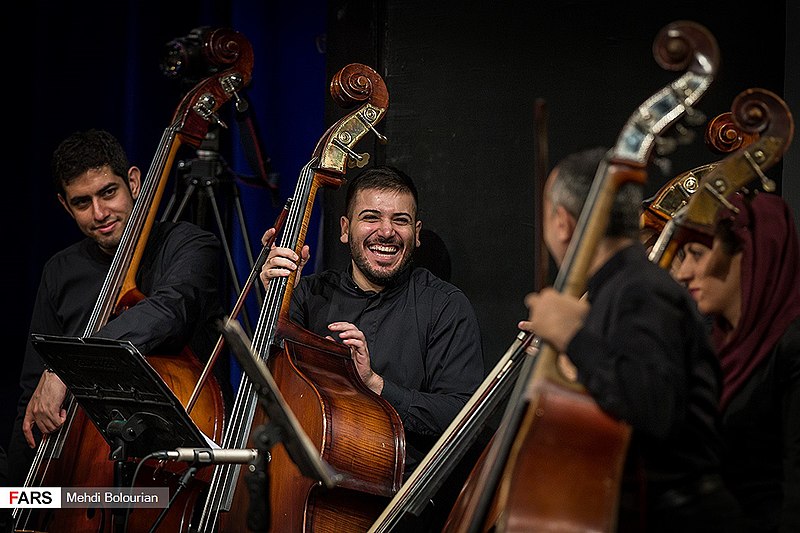 File:Tehran Symphony Orchestra Performs at Vahdat Hall 26 (2018-11-14).jpg