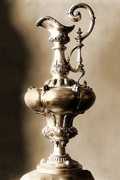 File:The America's Cup (retouched).jpg