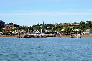 The pier of Paihia,New Zealand.jpg